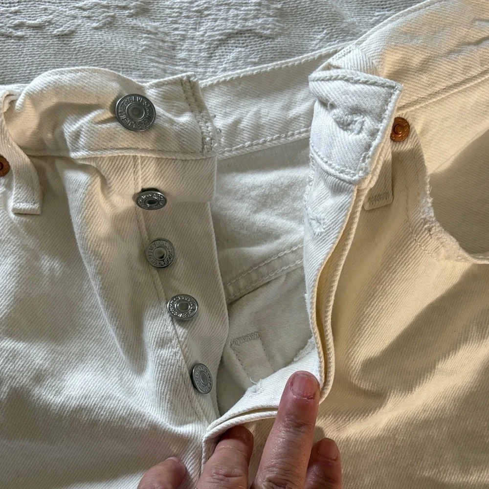 Levis 🙋🏻‍♀️5 star